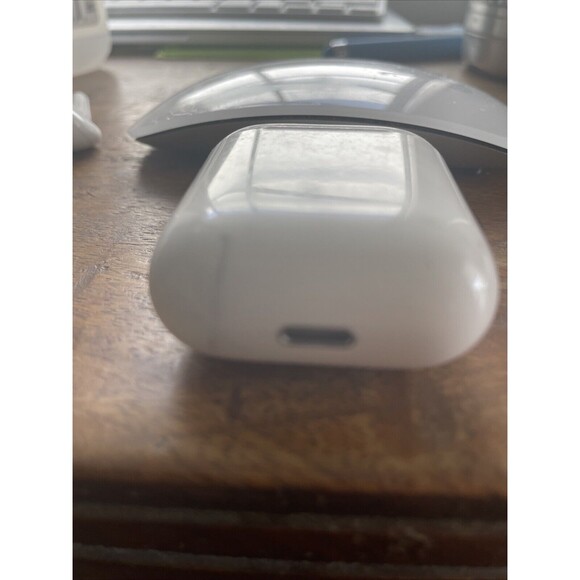 Apple Airpods Genuine replacement Charging Case a1602 Charger 1st and 2nd gen - Picture 8 of 8